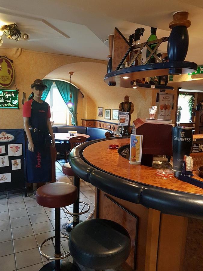 Stadt Pub Zwettl Extérieur photo