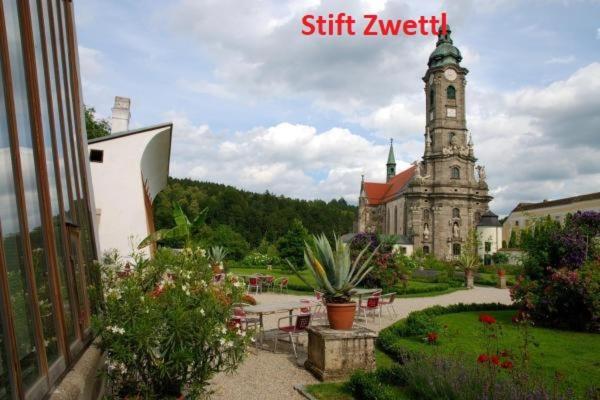 Stadt Pub Zwettl Extérieur photo